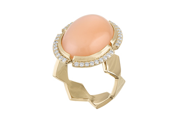 Gigi Ferranti Lucia peach moonstone and diamond ring image